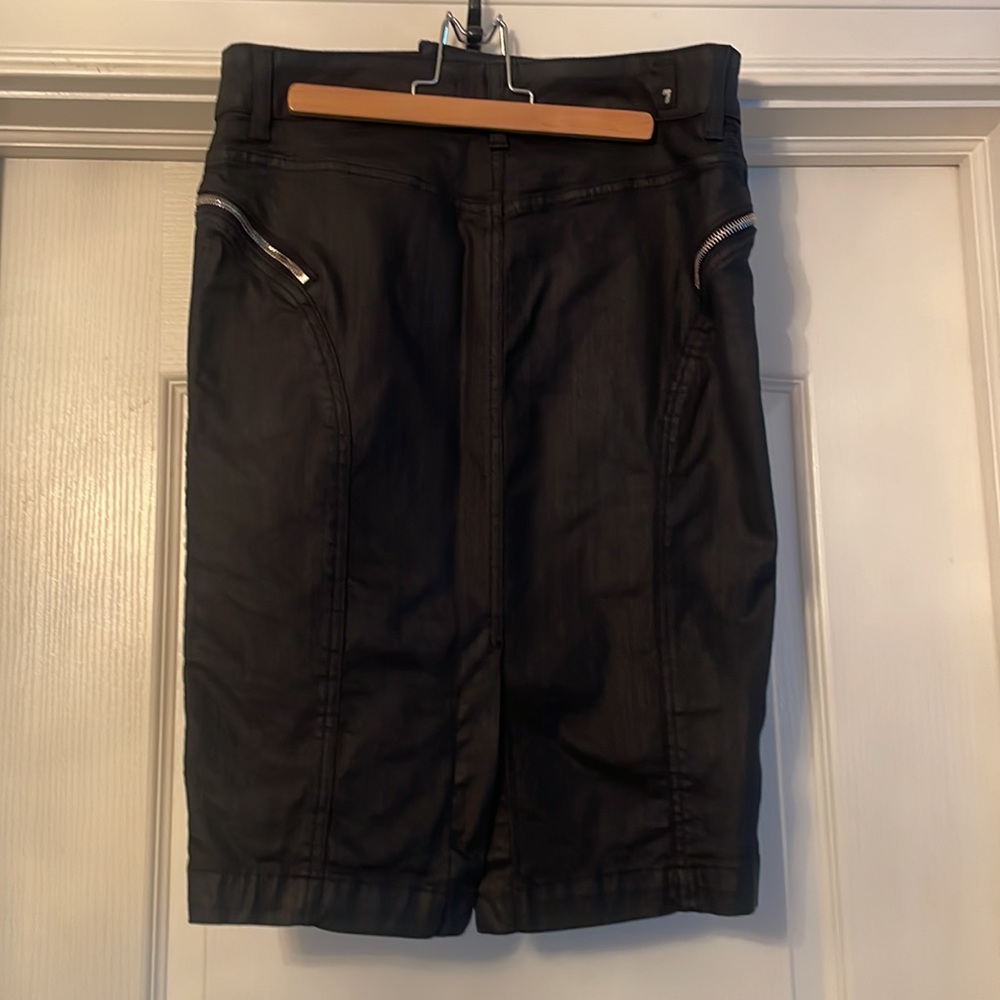 7 For All Mankind - Picture 2 of 11